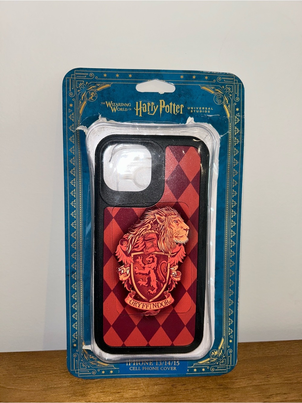 NEW Universal Studios Harry Potter Gryffindor iPhone Case for Iphone 13/14/15